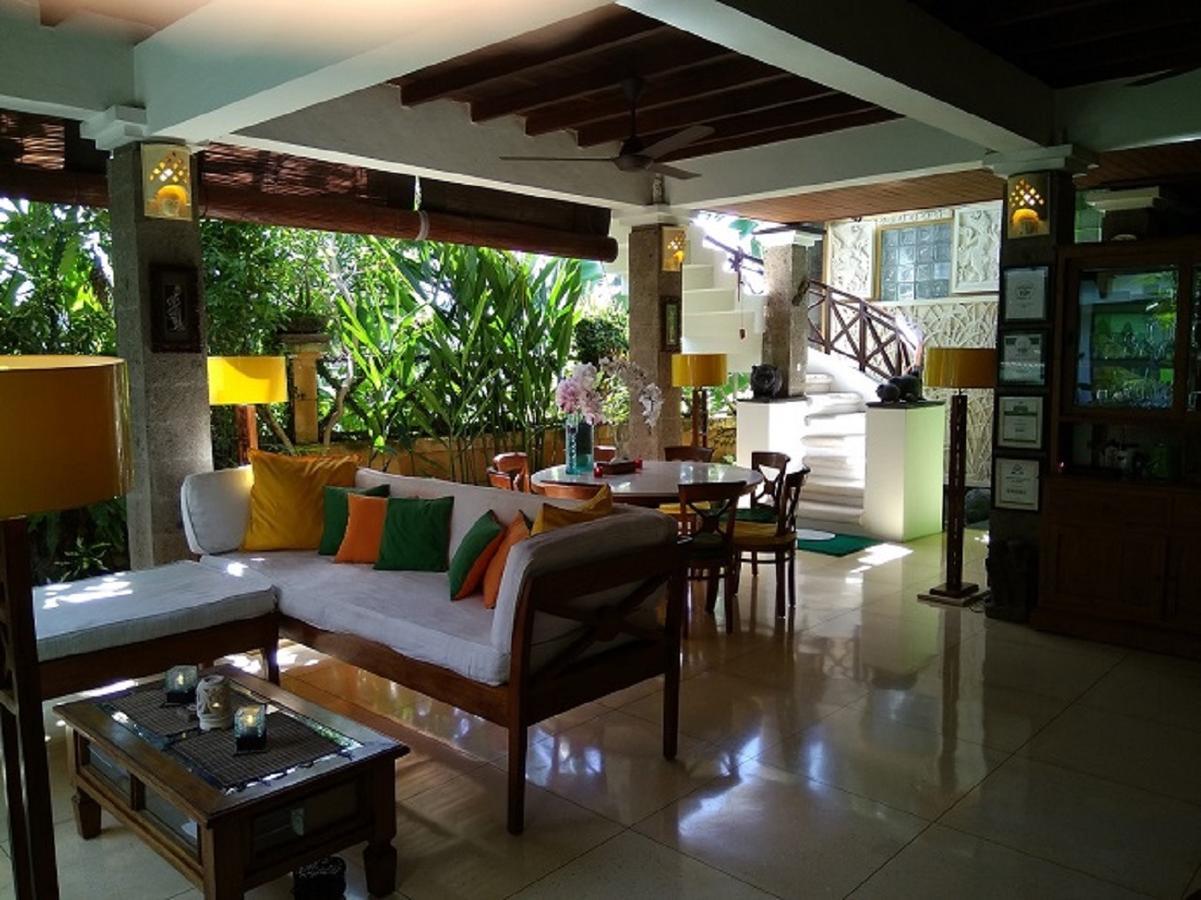 Umah Watu Villas Seminyak Exterior foto
